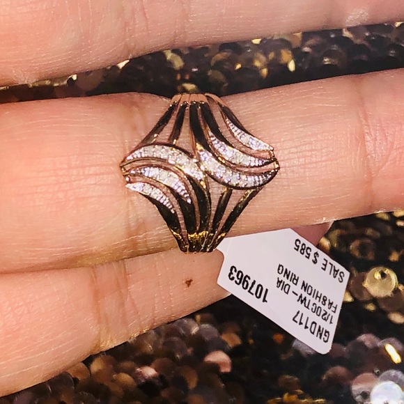 10k solid gold beautiful real diamond ring for women, free appraisal, Not plated - Picture 5 of 8